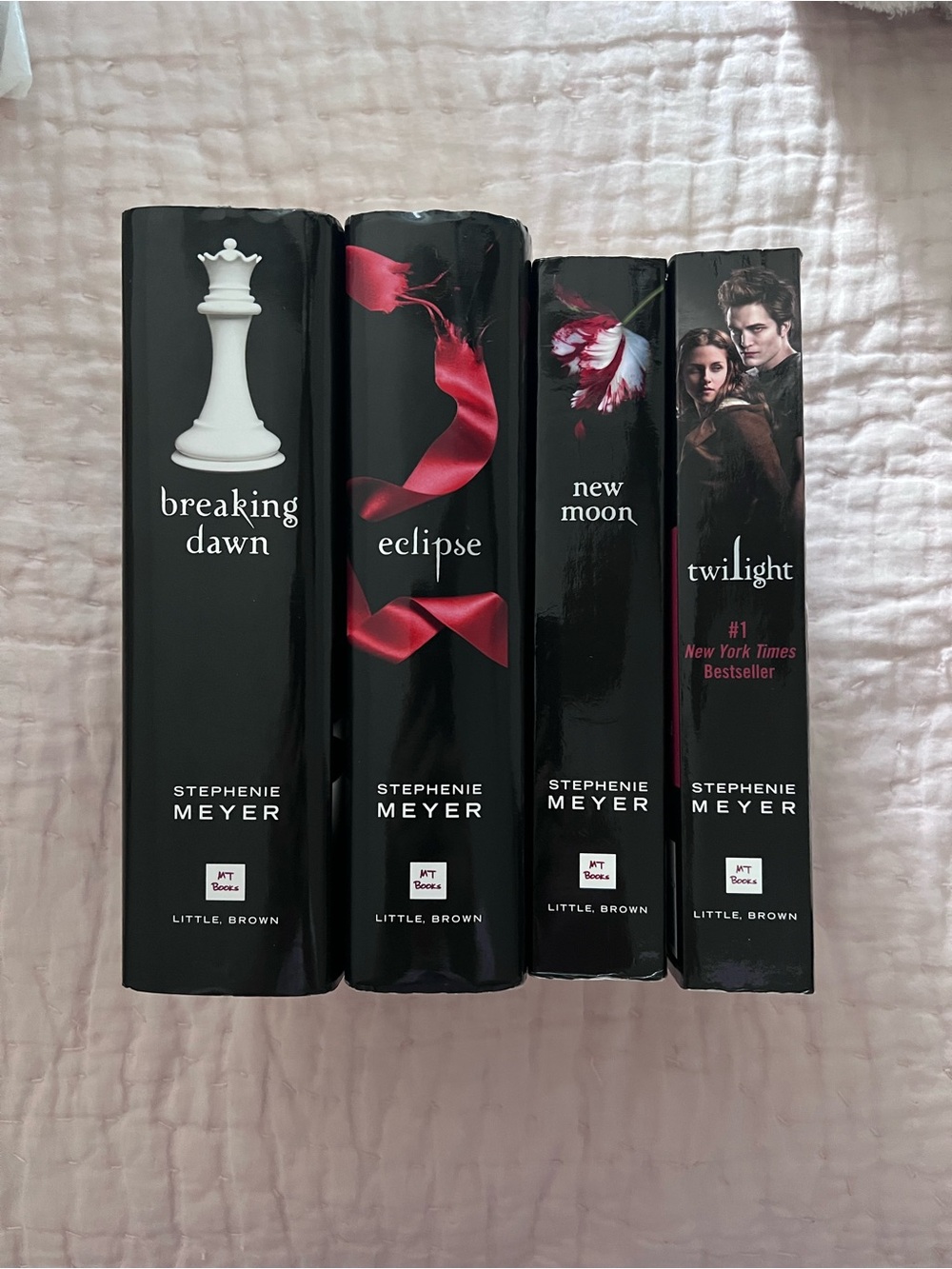 The Twilight Saga Books 1-4 By Stephenie Meyer